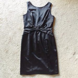 EUC White House Black Market LBD